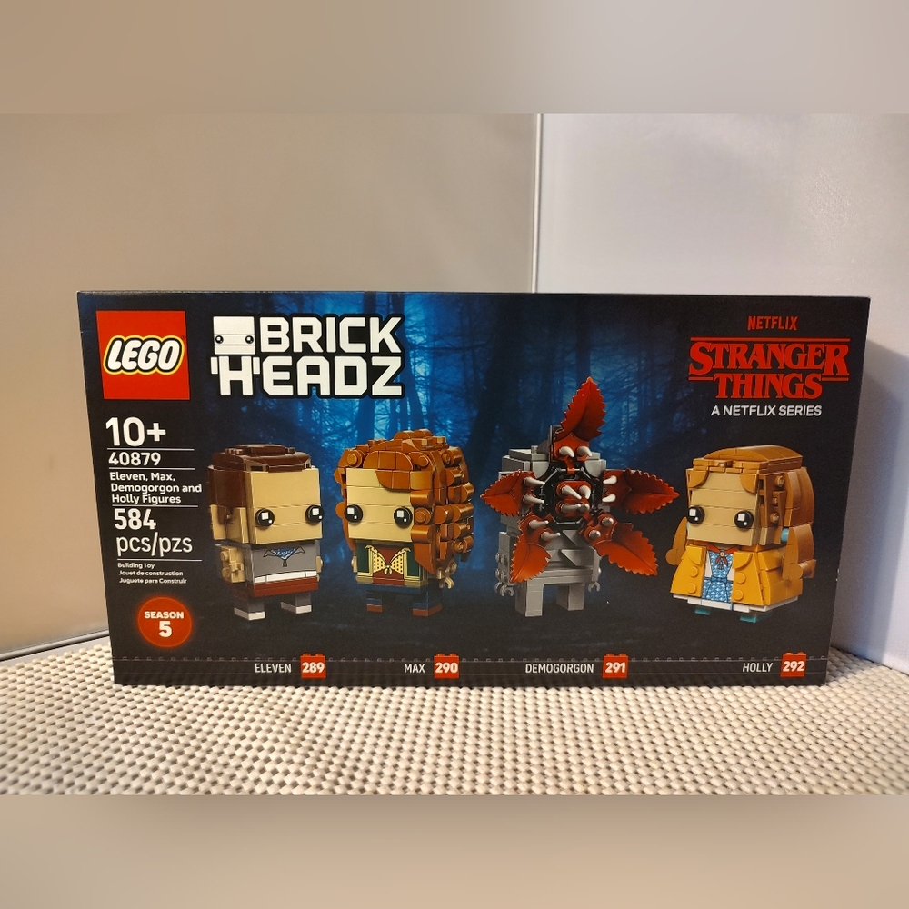 Lego 40879 Eleven, Max, Demogorgon & Holly Figures Brick Headz Stranger Things